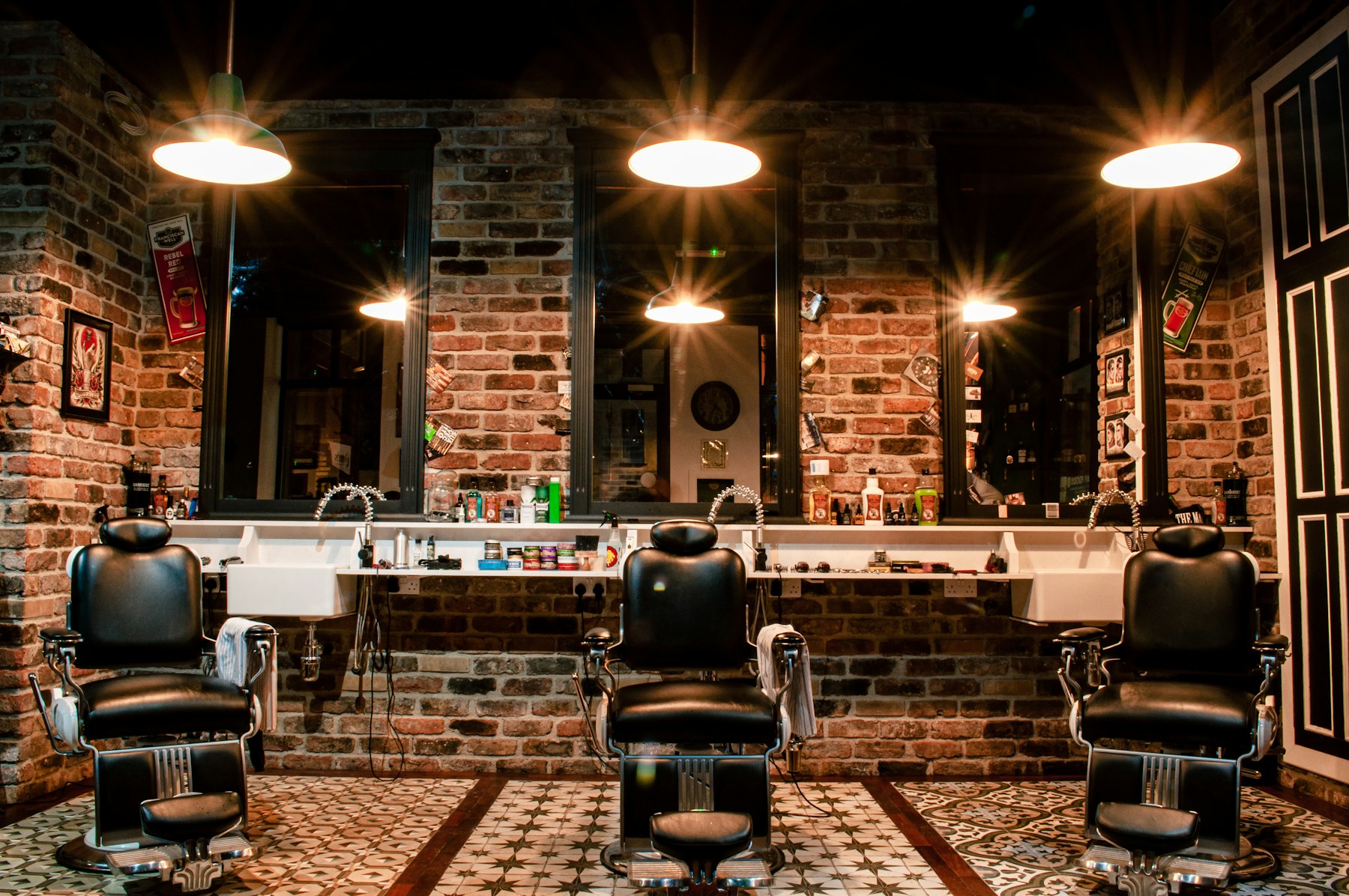The NOIR Barber Studio chair line